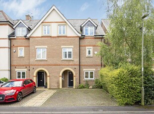 4 bedroom end of terrace house for sale in Maywood Road, Iffley Village, OX4