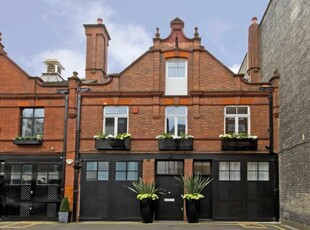4 bedroom house for sale in Adams Row, Mayfair, W1K