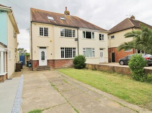 4 bedroom semi-detached house for sale in Almond Close, West Bedhampton, PO9