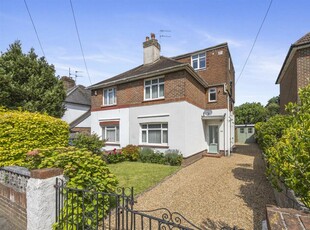 4 bedroom semi-detached house for sale in Carden Avenue, Patcham, Brighton, BN1