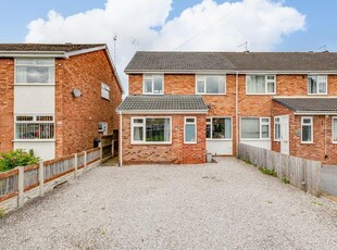 4 bedroom semi-detached house for sale in Oldfield Drive, Vicars Cross, CH3