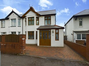 4 bedroom semi-detached house for sale in Pantbach Road, Rhiwbina , Cardiff . CF14