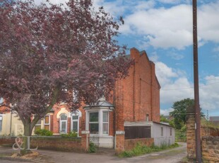 4 bedroom semi-detached house for sale in Patrick Road, West Bridgford, Nottingham, NG2