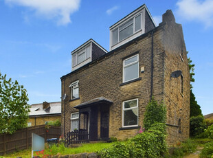 4 bedroom semi-detached house for sale in Rochester Street, Shipley, BD18