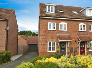 4 bedroom semi-detached house for sale in Vespasian Way, North Hykeham, Lincoln, LN6