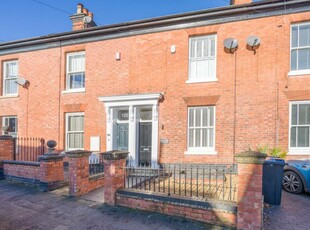 4 bedroom terraced house for sale in Greenfield Road, Harborne, Birmingham, B17