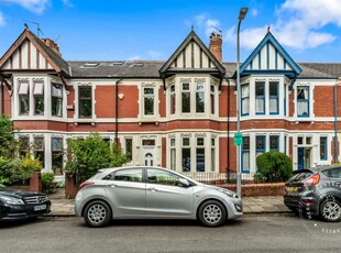 4 bedroom terraced house for sale in Victoria Park Road West, Victoria Park, Cardiff, CF5