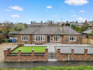 5 bedroom detached bungalow for sale in Francis Road, Stockton Heath, WA4