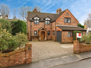 5 bedroom detached house for sale in Hunts Lane, Stockton Heath, Warrington, Cheshire, WA4