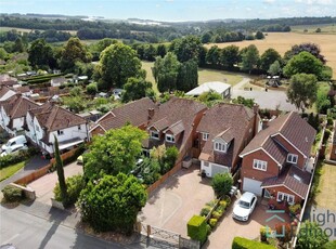 5 bedroom detached house for sale in South Street, Barming, ME16