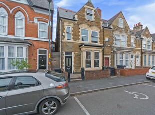 5 bedroom end of terrace house for sale in Cadbury Road, Birmingham, West Midlands, B13