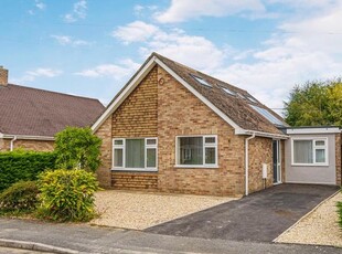 Detached bungalow to rent in Beanhill Road, Ducklington OX29