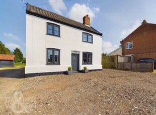 Detached house to rent in Norwich Road, Dickleburgh, Diss IP21