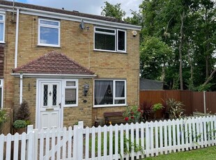 End terrace house to rent in Harris Gardens, Sittingbourne ME10