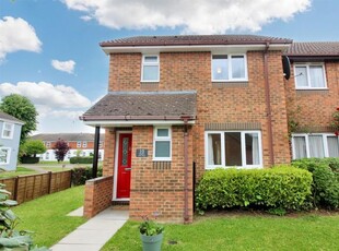 End terrace house to rent in Nuthatch, Aylesbury HP19