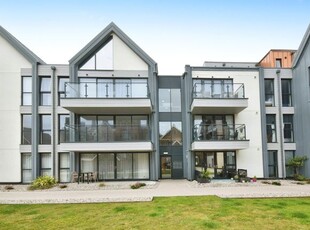 Flat for sale in Rest Bay, Porthcawl CF36
