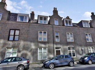 Flat to rent in 165 Hardgate, Top Floor Right, Aberdeen AB11