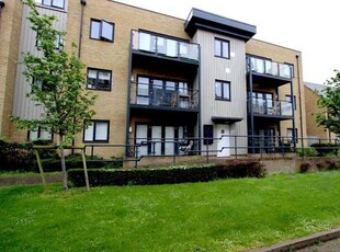 Flat to rent in Allium Rise, Dartford DA1