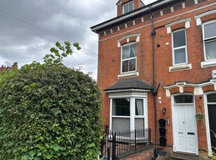 Flat to rent in Birmingham Road, Sutton Coldfield B72