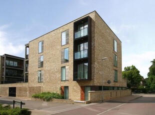 Flat to rent in Brooklands Avenue, Cambridge, Cambridgeshire CB2