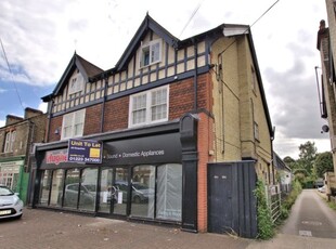 Flat to rent in Cherry Hinton Road, Cambridge CB1