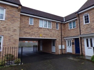 Flat to rent in Cornmill Road, Sutton-In-Ashfield NG17