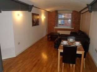 Flat to rent in Cotton Street, Manchester M4