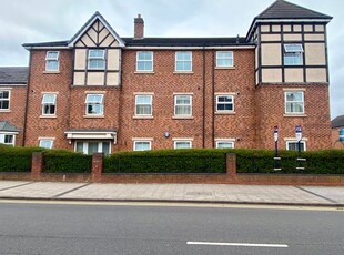 Flat to rent in Creed Way, West Bromwich B70