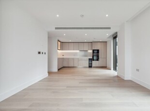 Flat to rent in Darwin House, 8 Palmer Road SW11