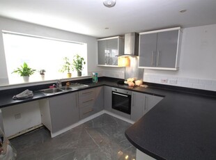 Flat to rent in Dixons Bank, Marton-In-Cleveland, Middlesbrough TS7