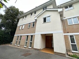 Flat to rent in Emeralds, Poole BH14