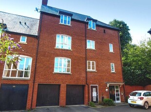 Flat to rent in Forge Road, Dursley GL11