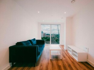 Flat to rent in Gateway, Salford, Manchester M5