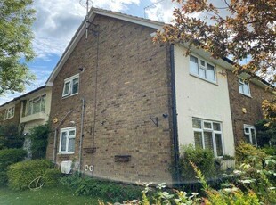 Flat to rent in Great Gregorie, Basildon SS16
