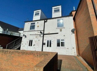 Flat to rent in High Street, Burntwood WS7