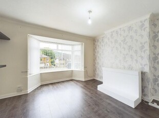 Flat to rent in Keighley Road, Bingley BD16