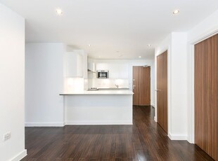 Flat to rent in Northumberland House, 27 Wellesley Road, Sutton SM2