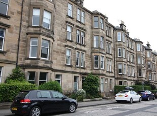 Flat to rent in Strathearn Road, Marchmont, Edinburgh EH9