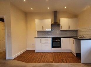 Flat to rent in The Barrel, Kidderminster, Worcestershire DY10