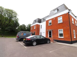 Maisonette to rent in The Old Rectory, St Marys Road, Greenhithe, Kent DA9