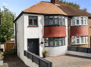 Semi-detached House for sale - Copthorne Avenue, Kent, BR2