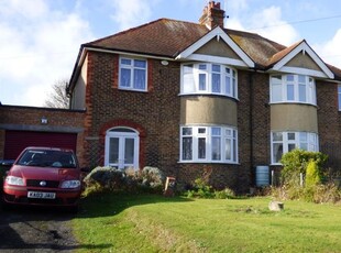 Semi-detached house to rent in Arundel Road, Littlehampton BN17