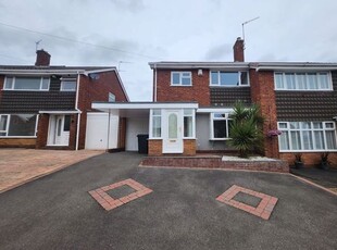 Semi-detached house to rent in Mellowdew Road, Wordsley, Stourbridge DY8