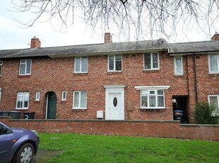 Terraced house to rent in Churchill Avenue, Gilesgate, Durham DH1