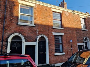 Terraced house to rent in Preston, Lancashire PR1