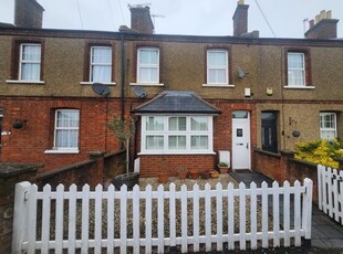 Terraced house to rent in Slough, Berkshire SL3