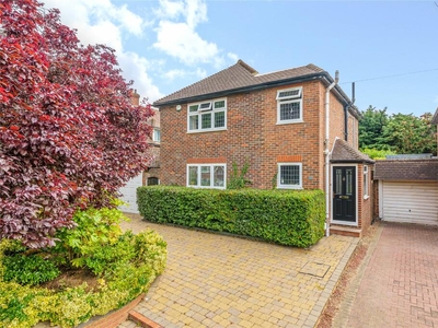 4 bedroom detached house for sale in Crofton Avenue, Orpington, BR6