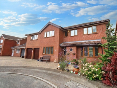 Longland Close, Old Catton, Norwich, Norfolk, NR6 5 bedroom house in Old Catton
