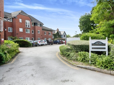 1 bedroom flat for sale in Long Lane, Upton, Chester, Cheshire, CH2