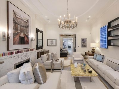 3 bedroom duplex for sale in Lowndes Square, London, SW1X